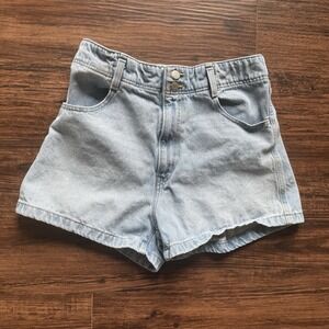Levi's High Waisted Mom Shorts Size 30 (32") Light Wash Double Button High Rise